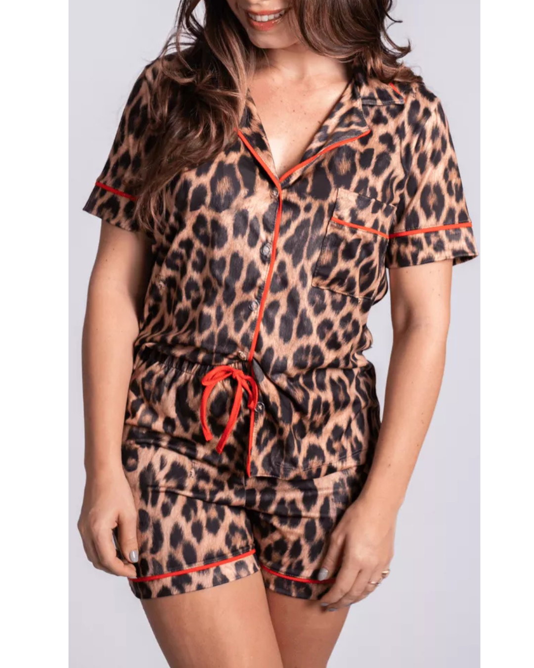 Pijama Feminino Americano Curto Onça Detalhe Vermelho