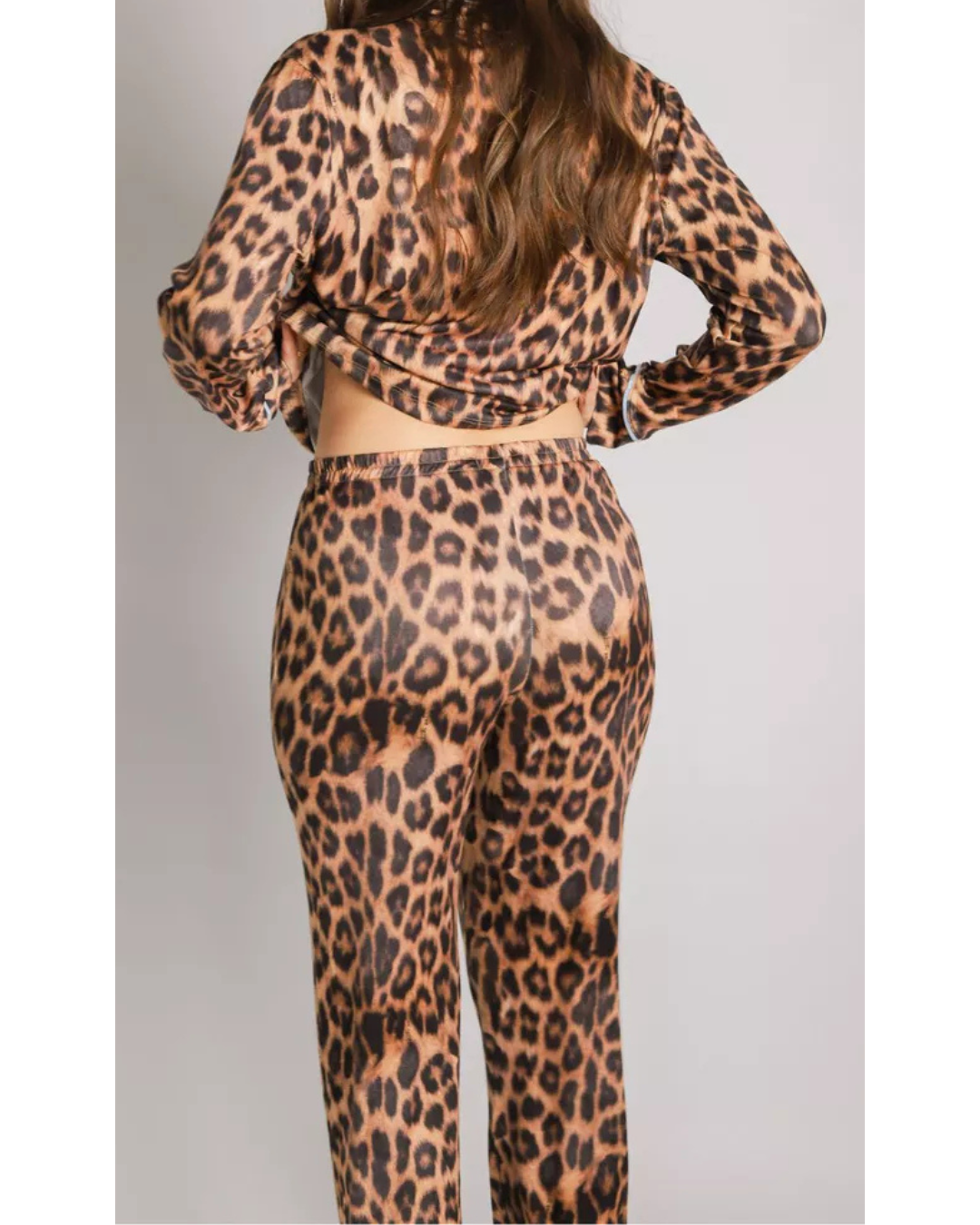 Pijama Feminino Americano Longo Onça Detalhe Vermelho
